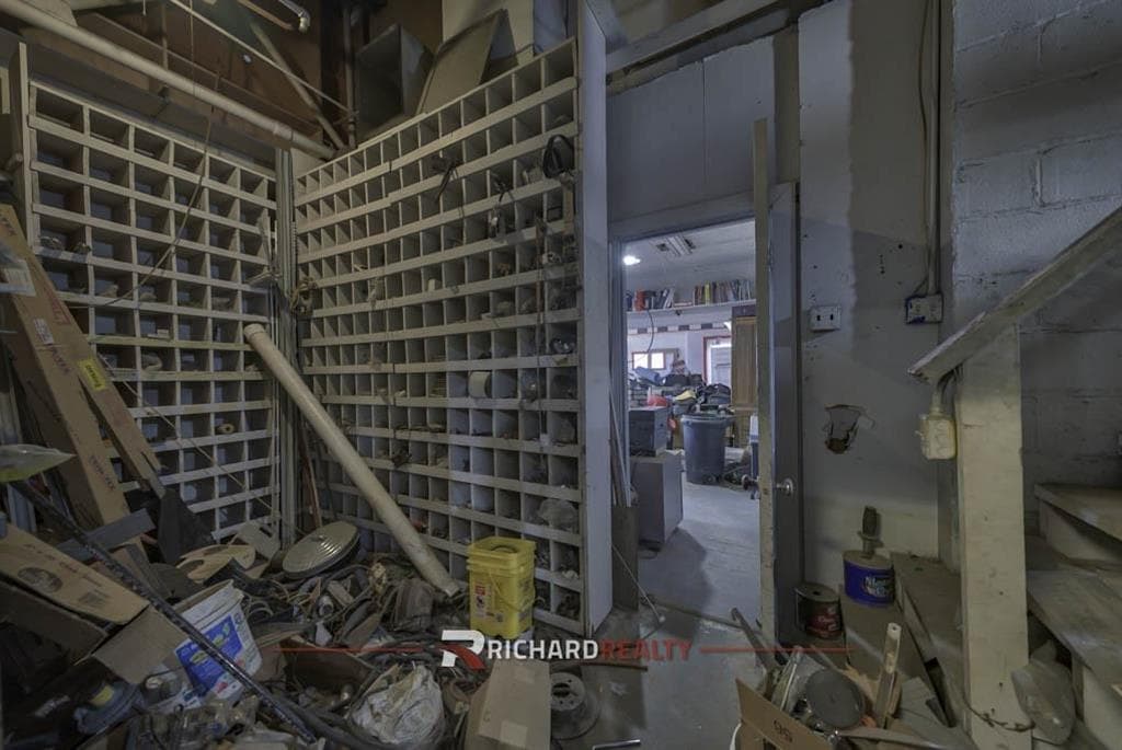 125 S 6th St — photo 12 of 18