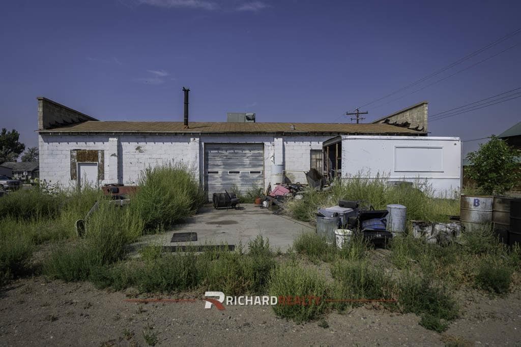 125 S 6th St — photo 3 of 18