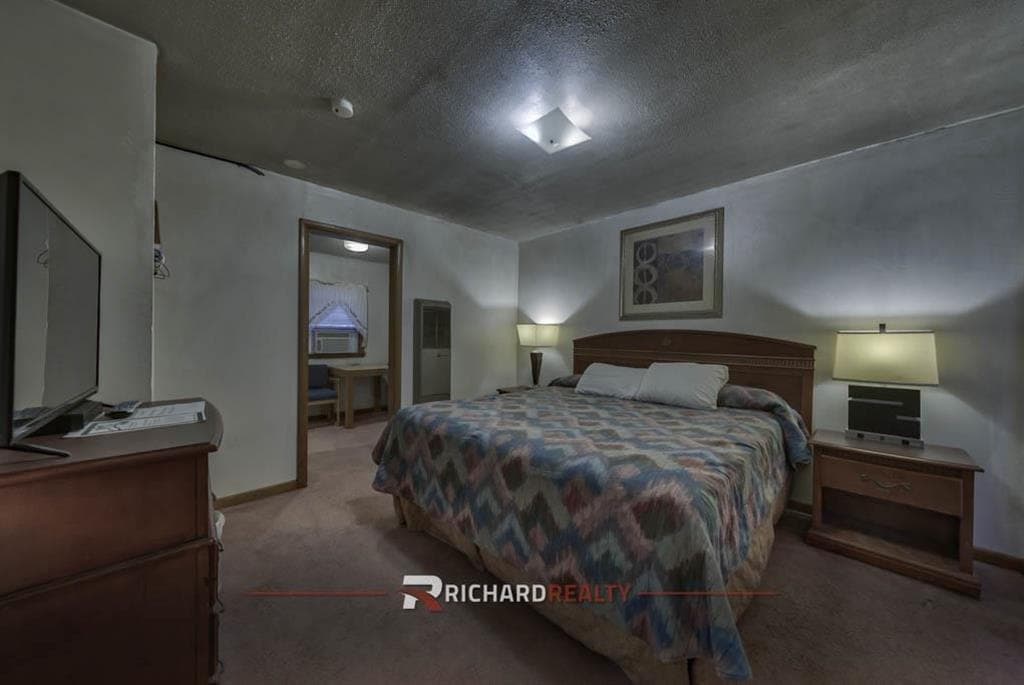 710 W C St — photo 20 of 23