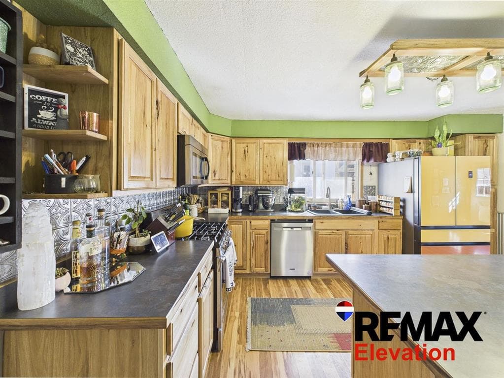 511 5th Ave N — photo 8 of 43