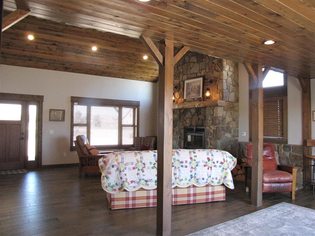 799 Great View Rd — photo 15 of 49