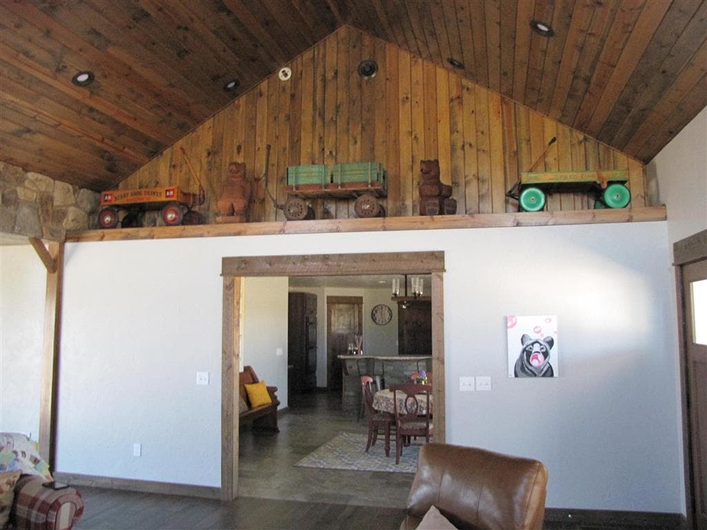 799 Great View Rd — photo 19 of 49