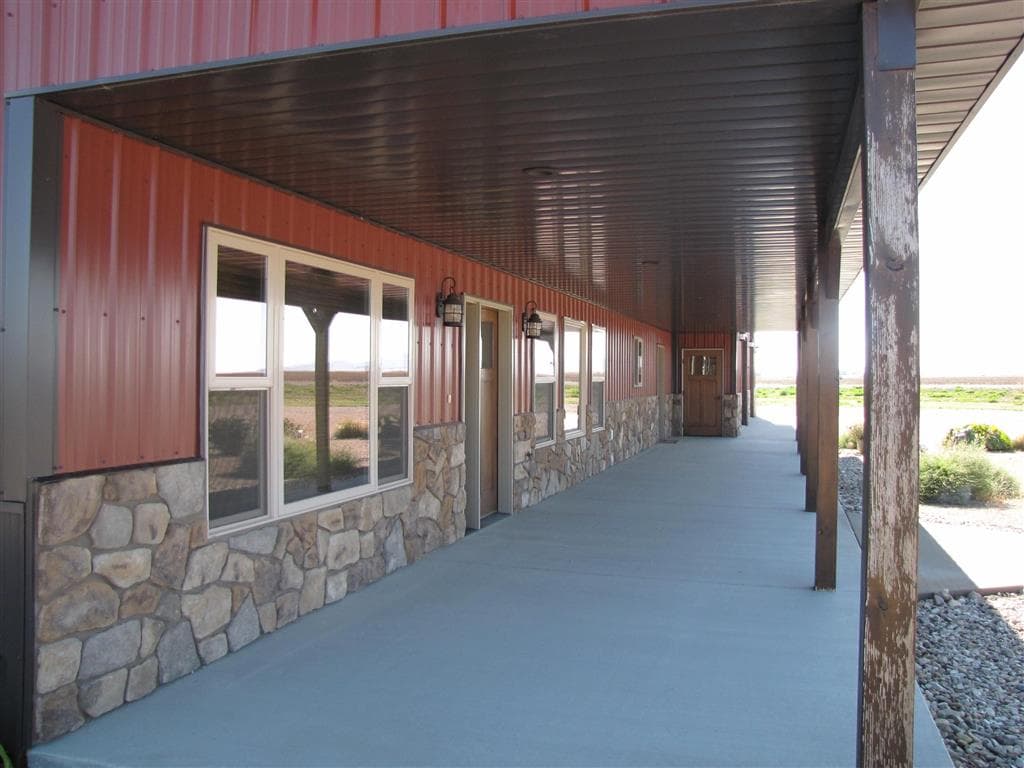 799 Great View Rd — photo 3 of 49