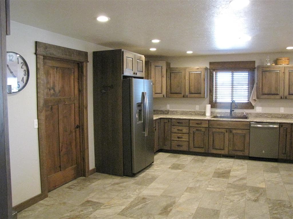 799 Great View Rd — photo 25 of 49