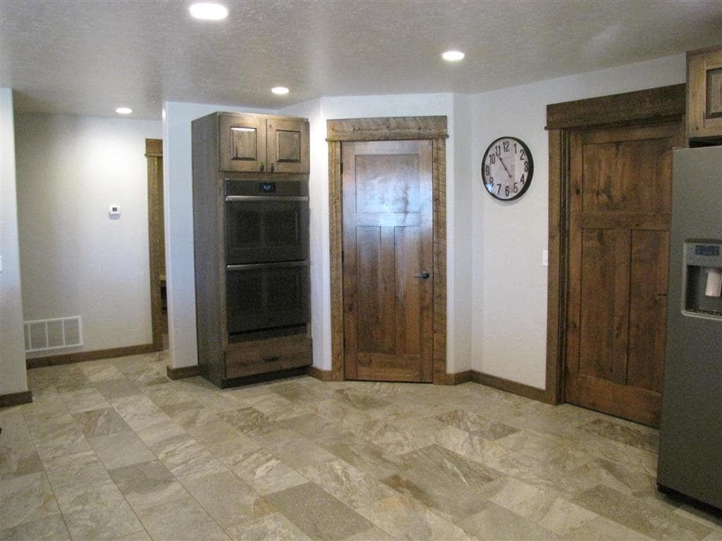 799 Great View Rd — photo 26 of 49