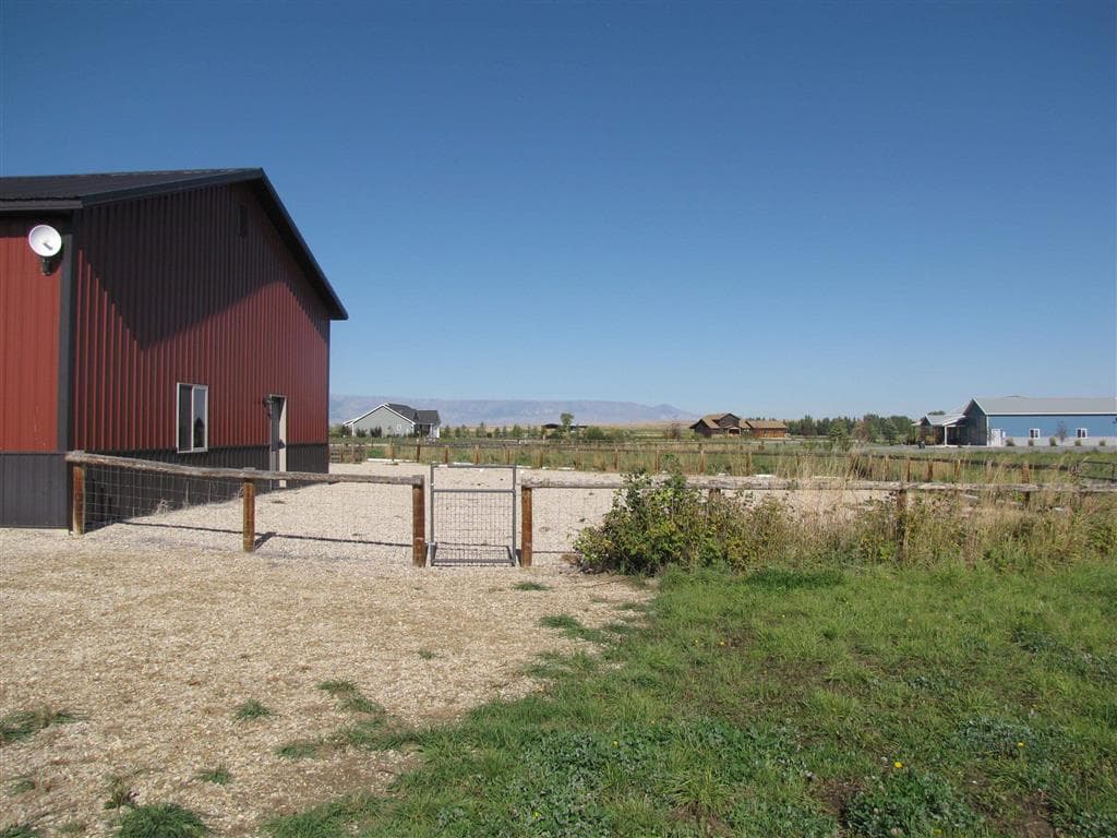 799 Great View Rd — photo 8 of 49