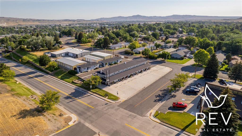 1701 Central Ave — photo 2 of 50