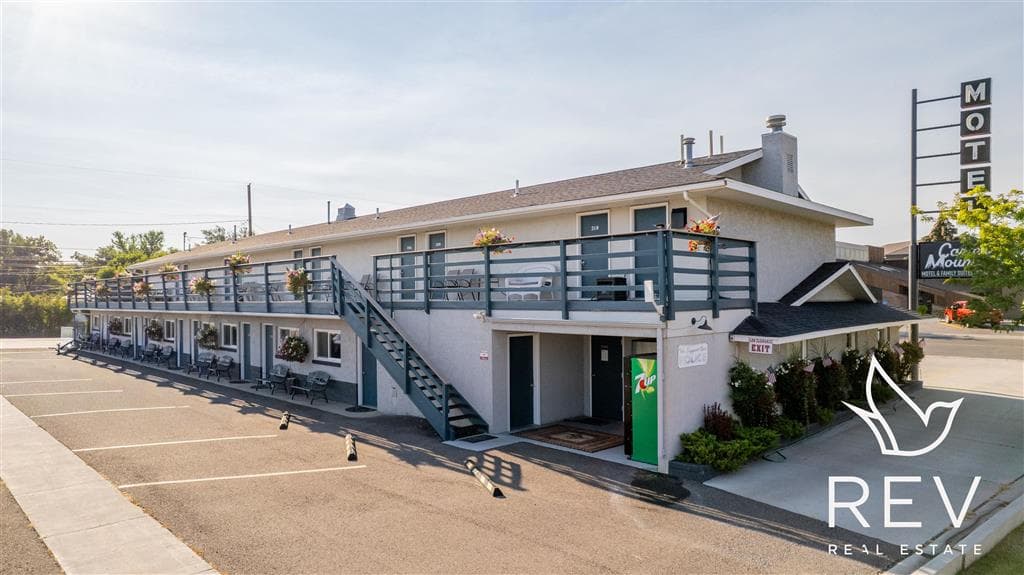 1701 Central Ave — photo 3 of 50