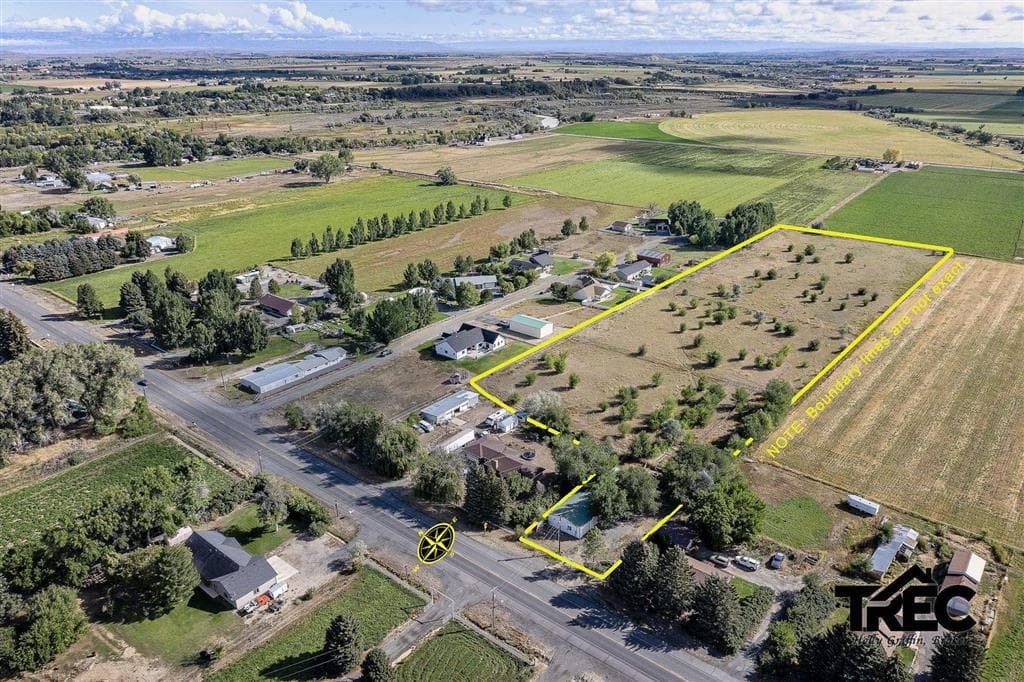 1285 Road 9 — photo 16 of 17