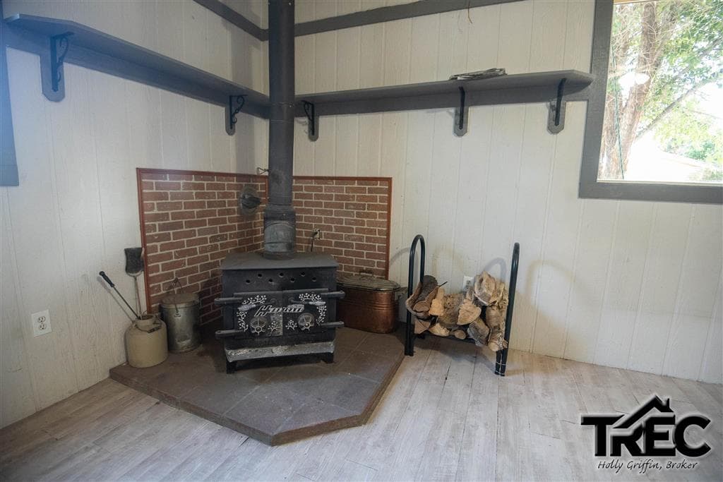 1285 Road 9 — photo 5 of 17