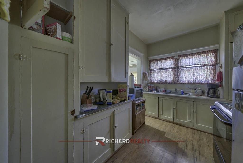 508 6th Ave N — photo 7 of 25