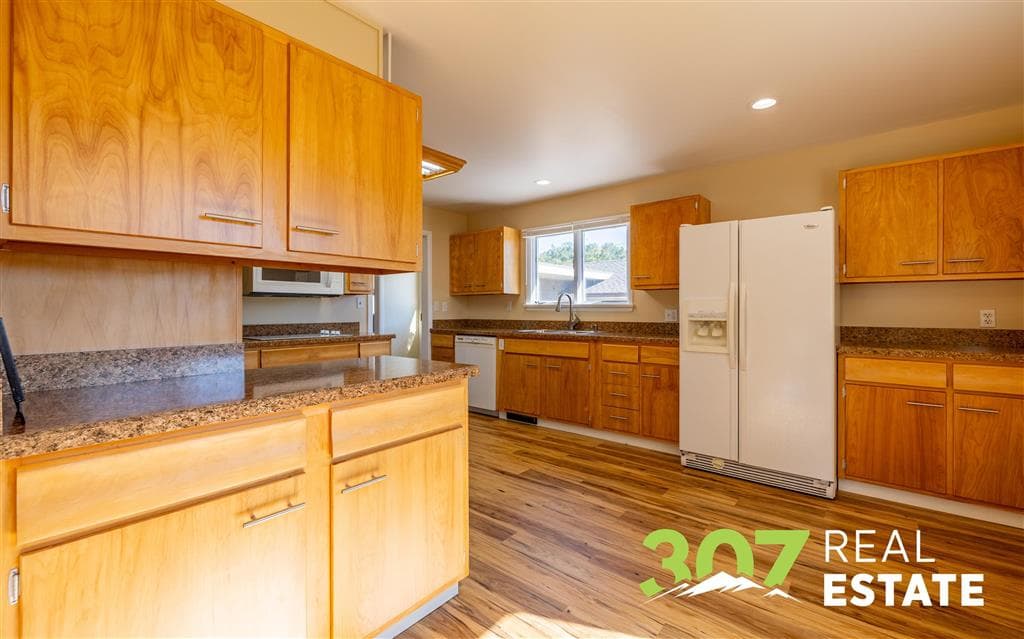 1632 20th St — photo 7 of 62