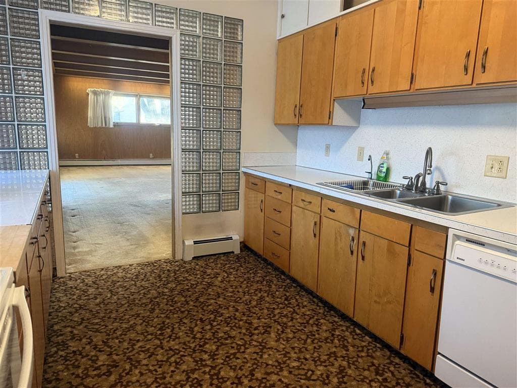 307 E 3rd St — photo 31 of 37