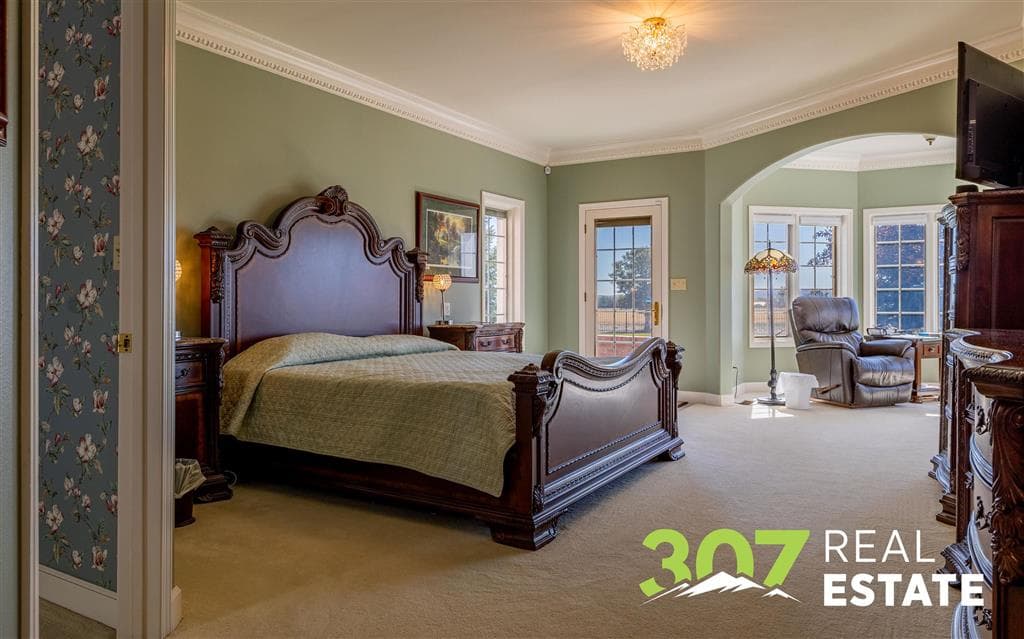 1010 Lane 11 — photo 12 of 117