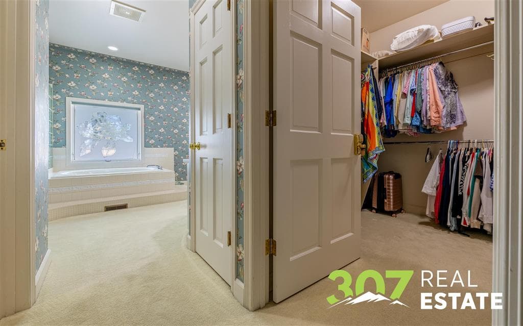 1010 Lane 11 — photo 16 of 117