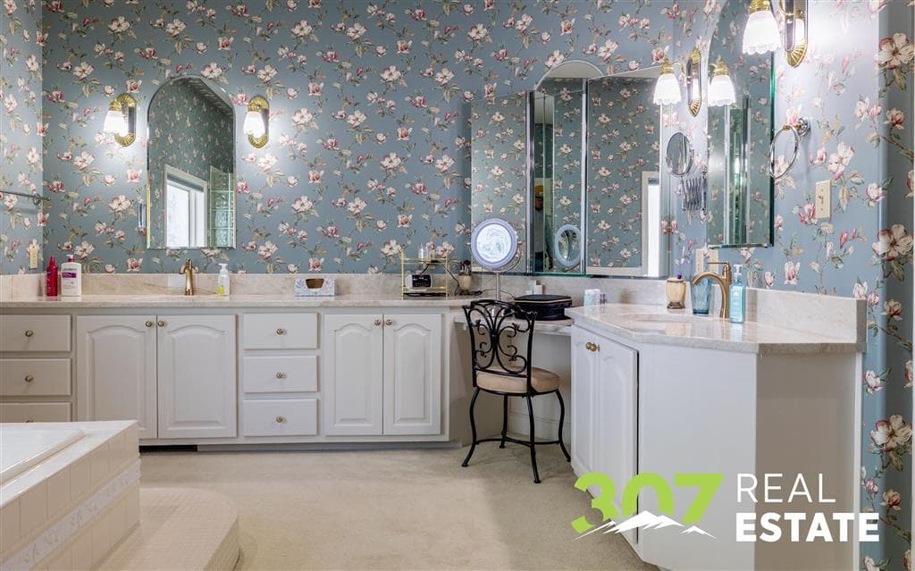 1010 Lane 11 — photo 18 of 117