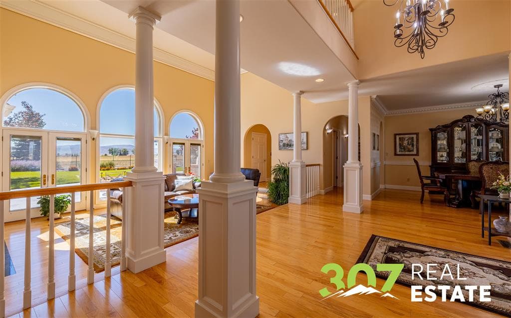 1010 Lane 11 — photo 4 of 117