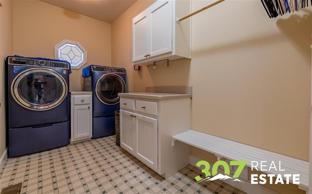 1010 Lane 11 — photo 39 of 117