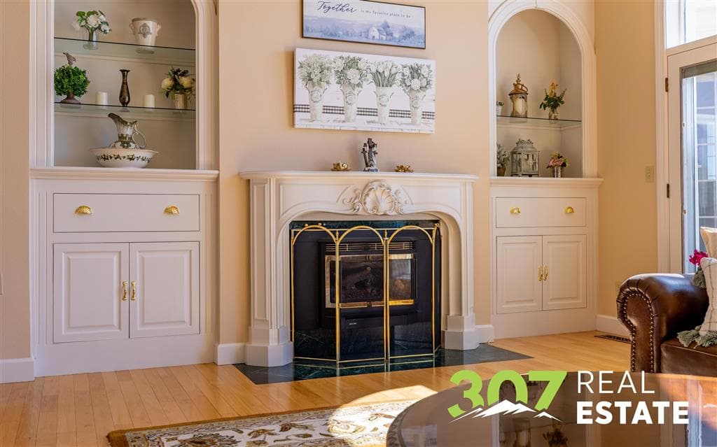 1010 Lane 11 — photo 6 of 117