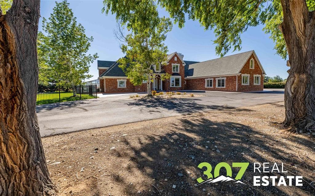 1010 Lane 11 — photo 79 of 117