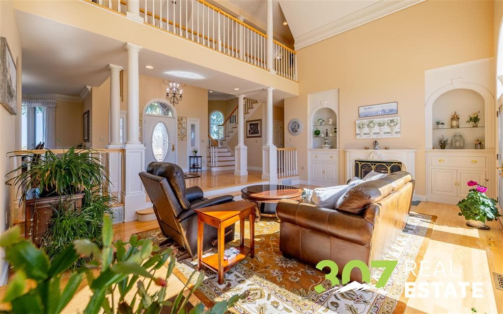 1010 Lane 11 — photo 9 of 117