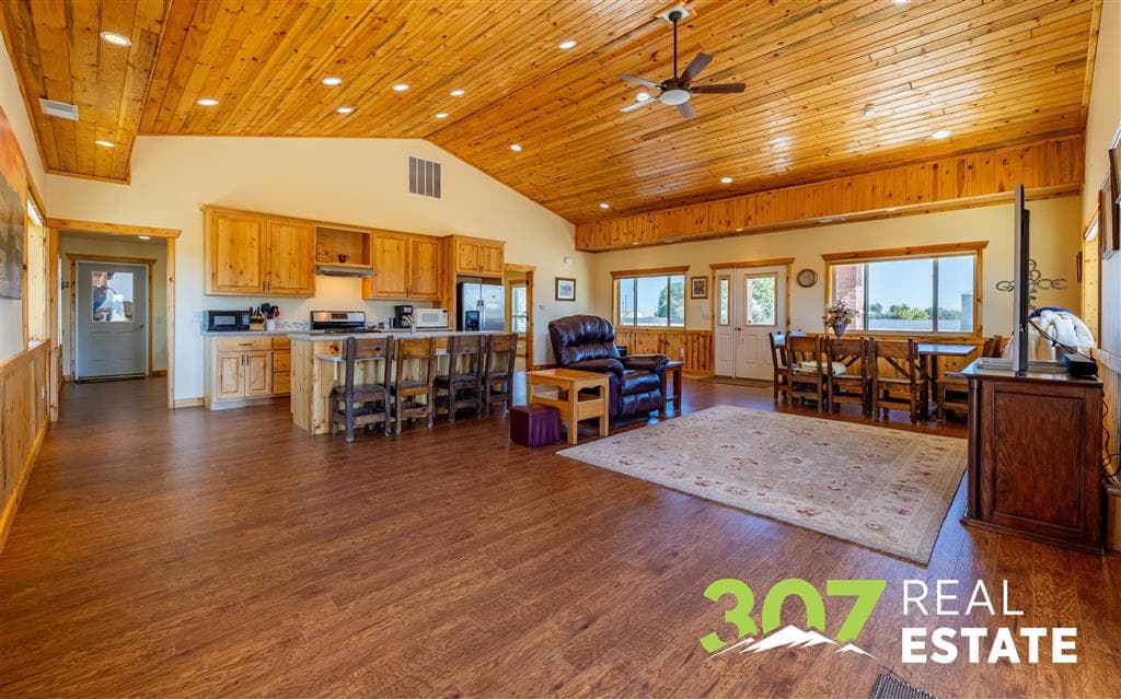 1010 Lane 11 — photo 90 of 117