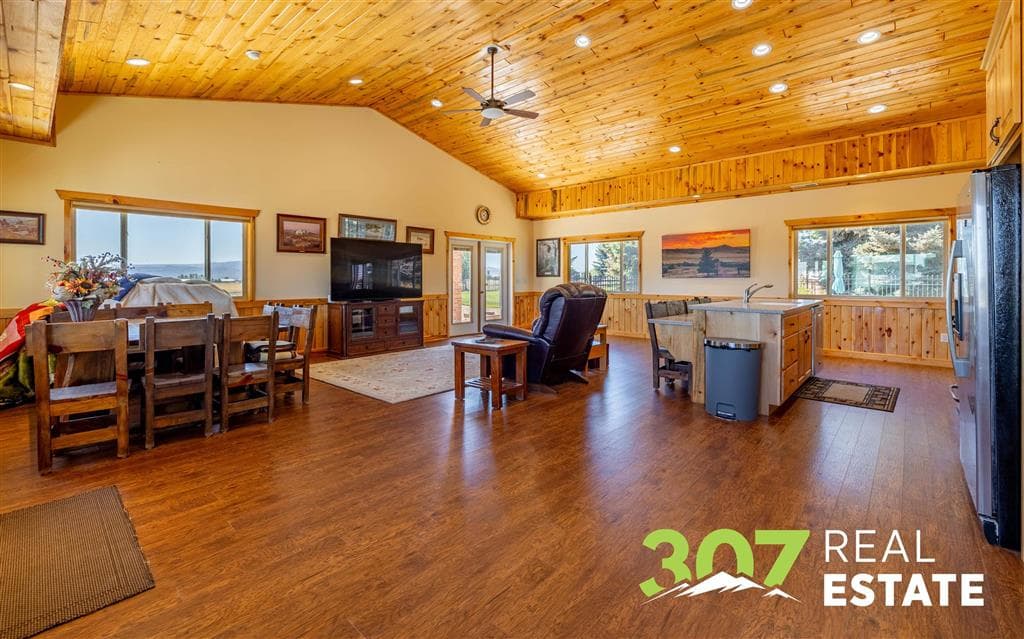 1010 Lane 11 — photo 94 of 117