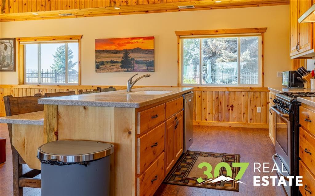 1010 Lane 11 — photo 99 of 117