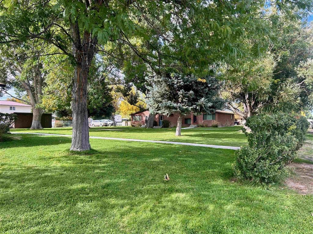 902 S 5th St — photo 12 of 35