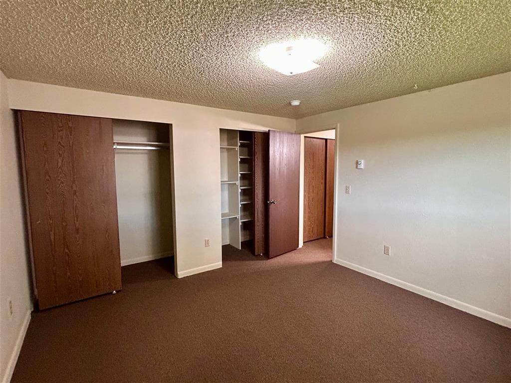 902 S 5th St — photo 17 of 35