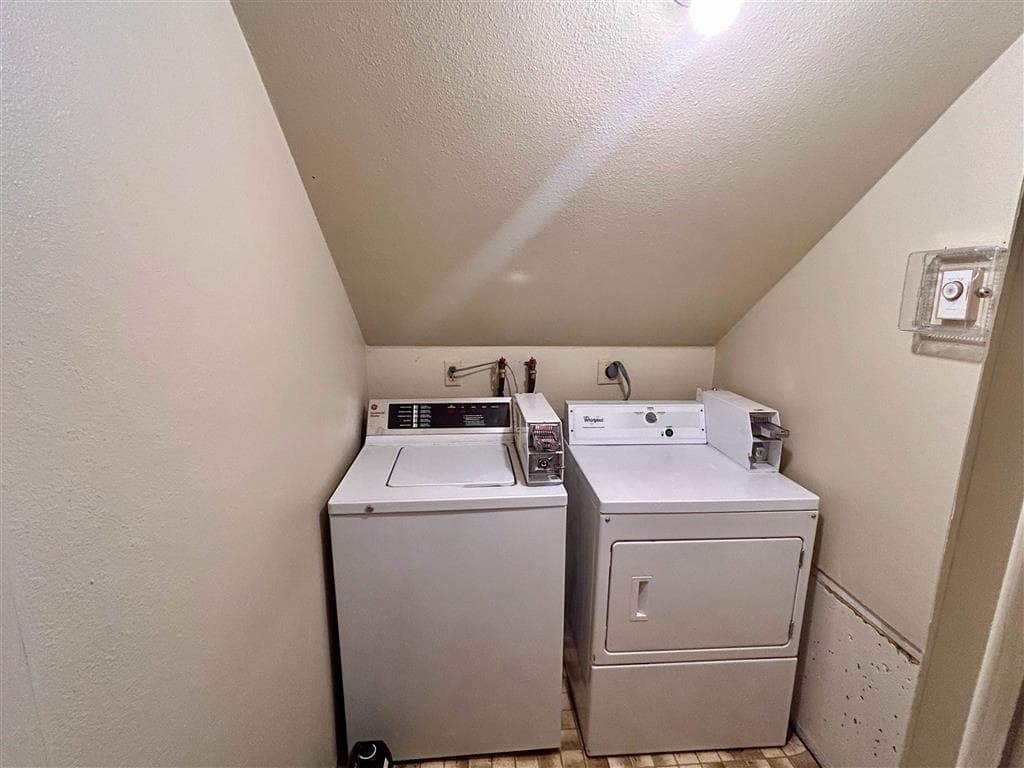 902 S 5th St — photo 24 of 35