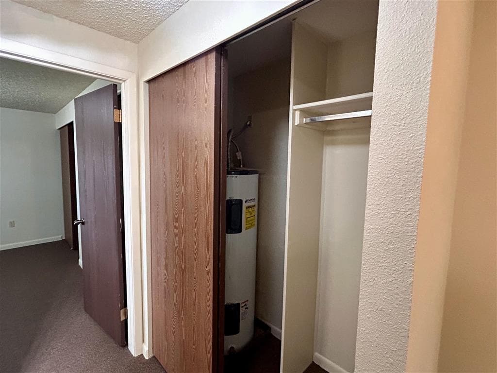 902 S 5th St — photo 9 of 35