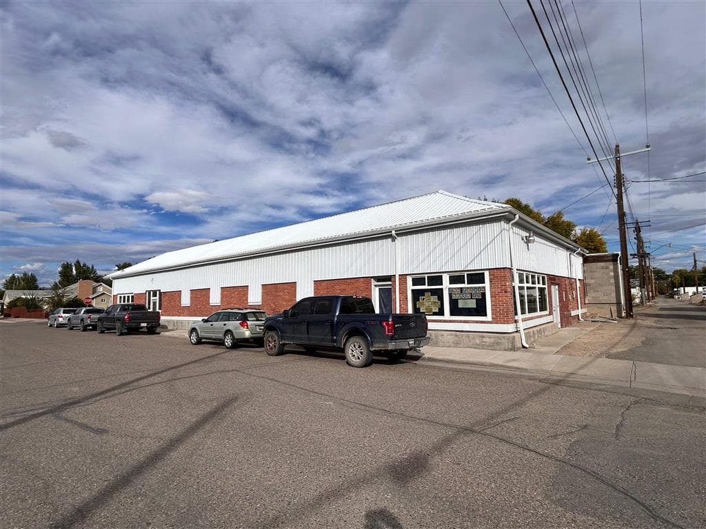 33 N 5th St — photo 2 of 29