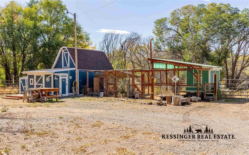 1014 Lane 12 — photo 44 of 51