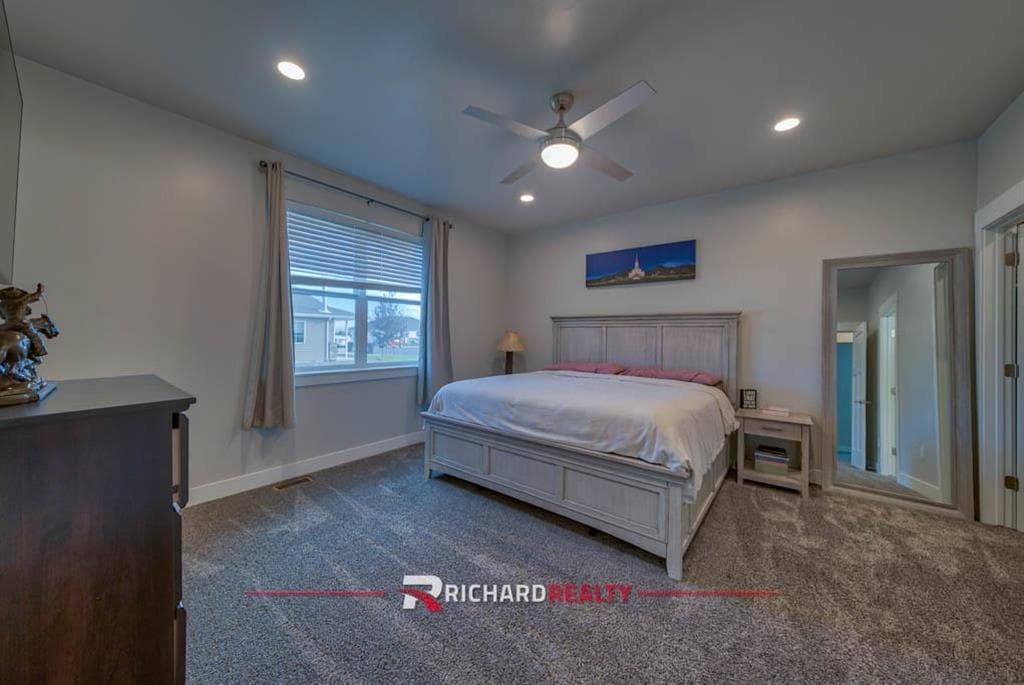 119 Blue Spruce Dr — photo 19 of 34