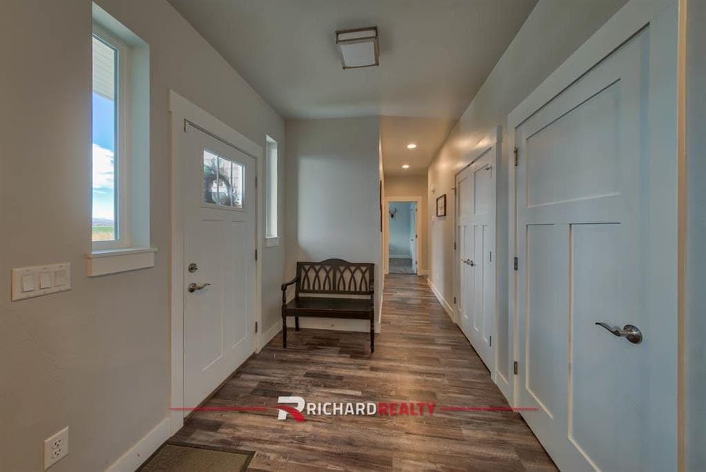 119 Blue Spruce Dr — photo 3 of 34