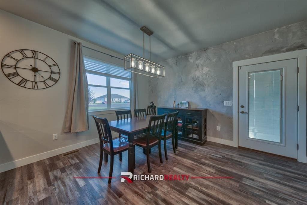 119 Blue Spruce Dr — photo 6 of 34