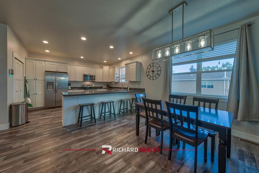 119 Blue Spruce Dr — photo 7 of 34