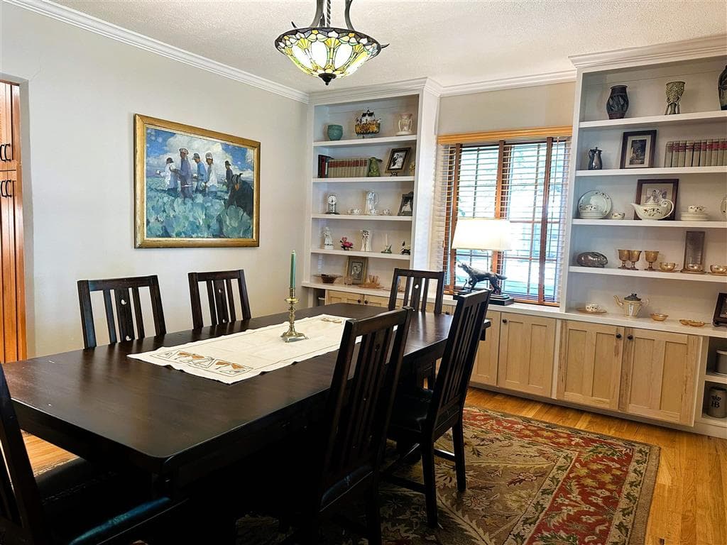 1300 Coburn Ave — photo 14 of 37