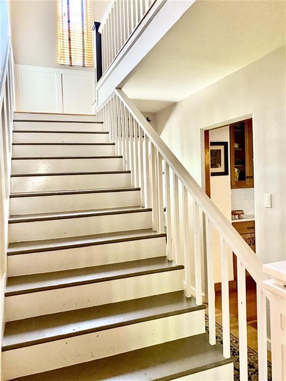 1300 Coburn Ave — photo 24 of 37