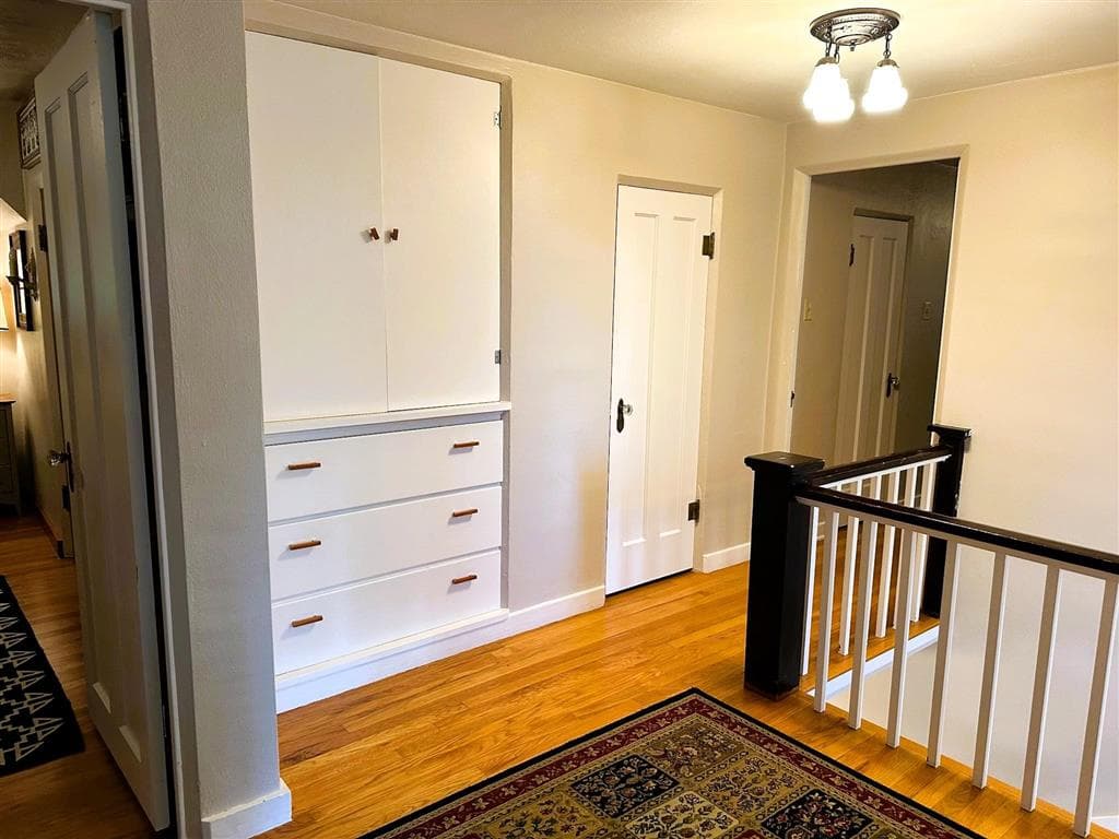 1300 Coburn Ave — photo 26 of 37