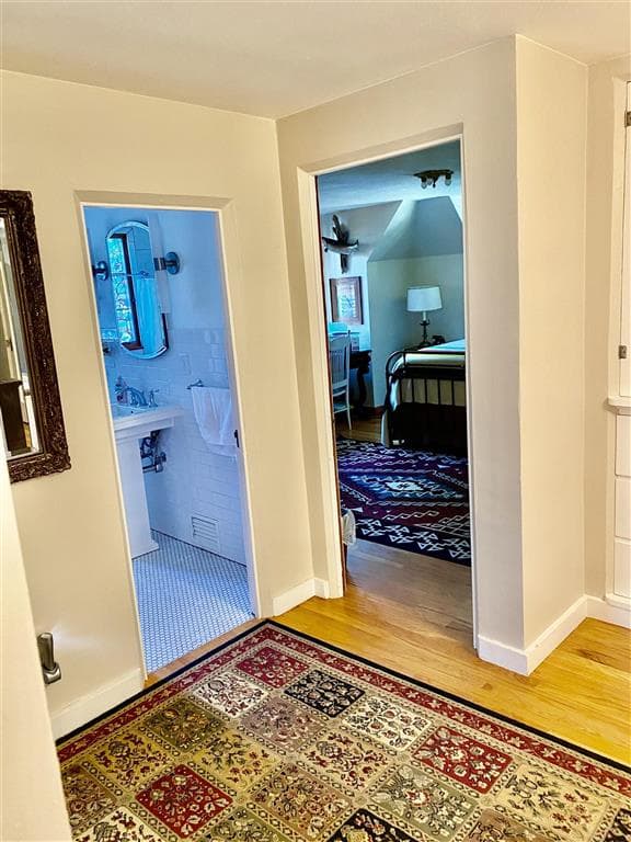 1300 Coburn Ave — photo 28 of 37