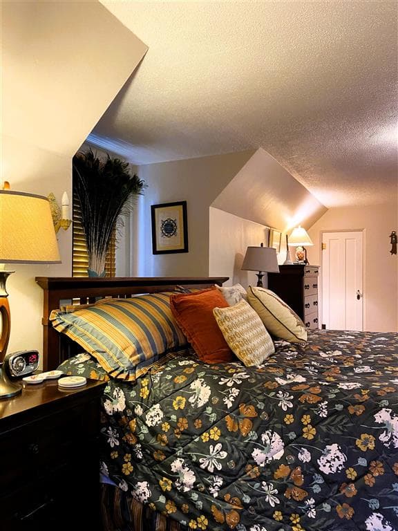 1300 Coburn Ave — photo 30 of 37