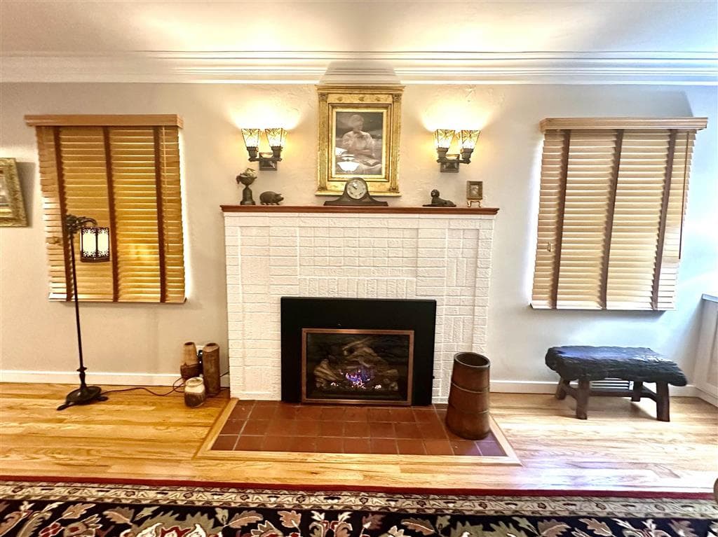 1300 Coburn Ave — photo 8 of 37