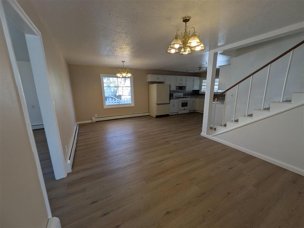 665 N Day St — photo 12 of 27