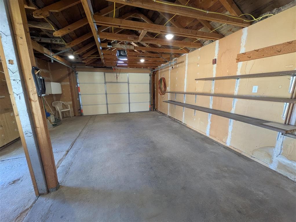 665 N Day St — photo 26 of 27