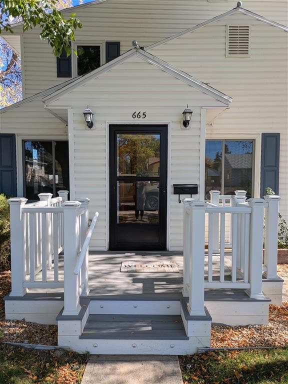 665 N Day St — photo 4 of 27