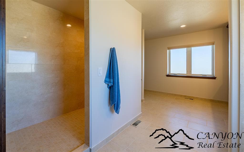 1679 Lane 14 — photo 25 of 66