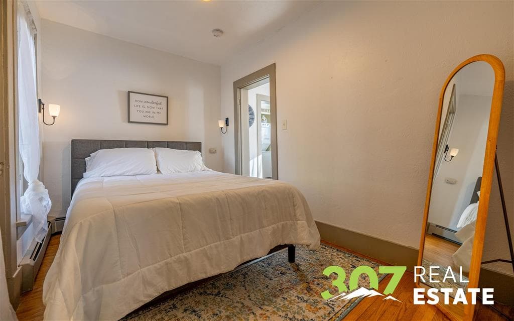 1007 Alger Ave — photo 13 of 49