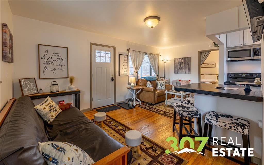 1007 Alger Ave — photo 23 of 49